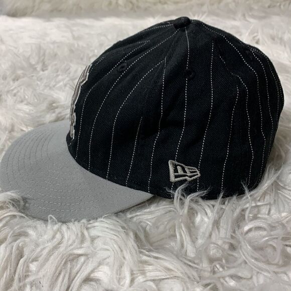 WHITE SOX wool baseball cap New Era 7 3/8 black with white pin stripes gray bill - Picture 5 of 11